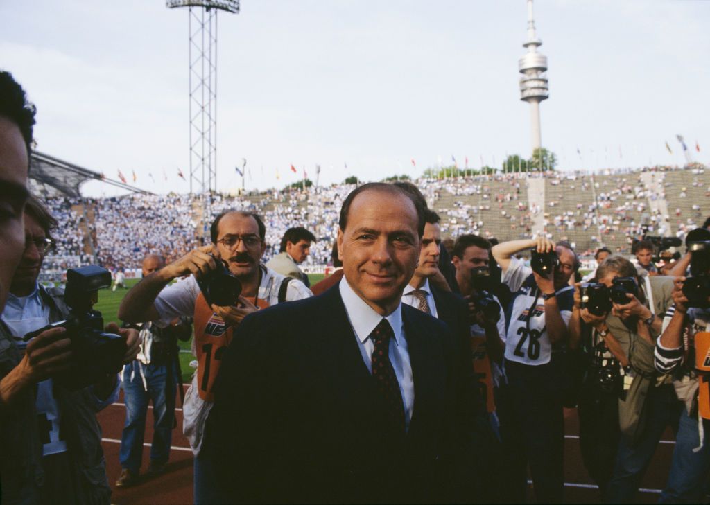 Portrait de Silvio Berlusconi avant la finale de la Coupe d’Europe durant laquelle les équipes de l’OM et du Milan AC vont s’affronter. (Photo by James Andanson/Sygma via Getty Images)