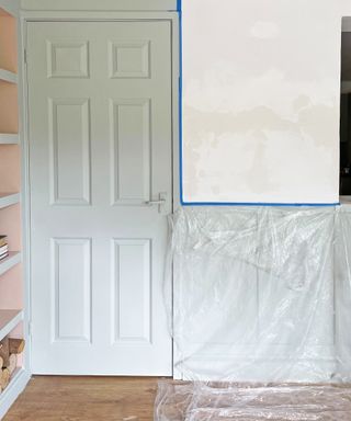 Smoothing walls without plastering