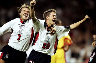 David Beckham and Michael Owen celebrate at the 1998 World Cup for England