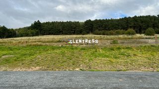 The Glentres sign at the Start-Finish area