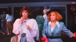 Lily Tomlin and Bette Middler in Big Business