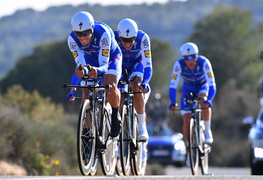 Quick-Step Floors on course for the opening time trial in Valencia