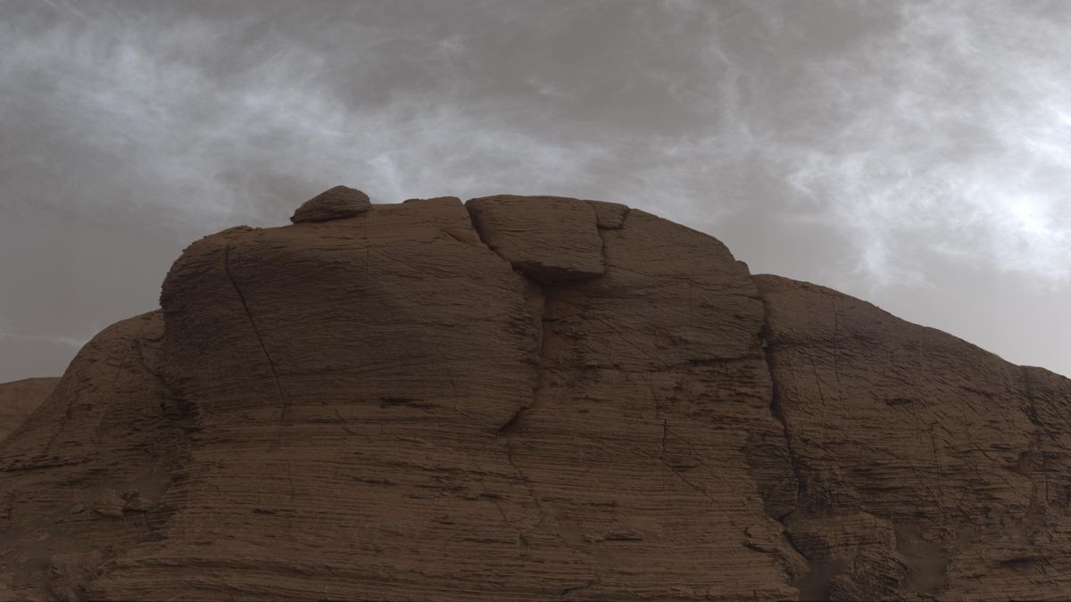 mars bluff and sky