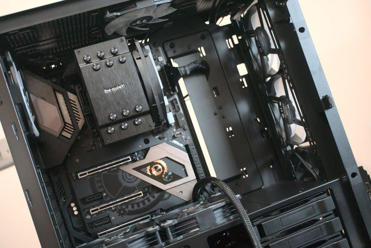Razer Tomahawk