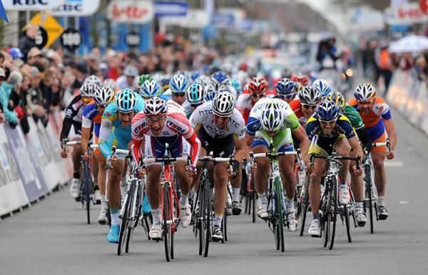 Denis Galimzyanov (Katusha) en route to victory over John Degenkolb (HTC - Highroad) and Peter Sagan (Liquigas - Cannondale).