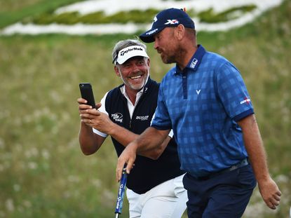 golf club use social media