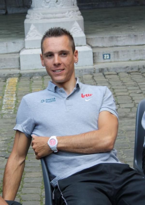 Big favourite Philippe Gilbert looks relaxed before the team presentation