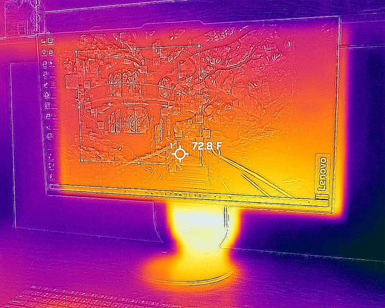 Images taken with a thermal camera focusing on the Lenovo Yoga AIO 27" front side.