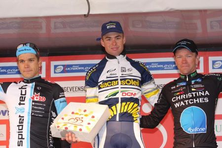 Ronde van Drenthe podium (l-r): Guillaume Boivin (Spidertech Powered By C10), Bertjan Lindeman (Vacansoleil-DCM) and Ren&eacute; Joergensen (Christina Watches - Onfone)
