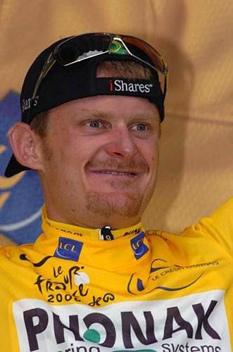 Floyd Landis (Phonak) became the fifth American to don the maillot jaune