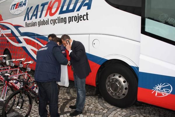 Katusha manager Andrei Tchmil before the start.