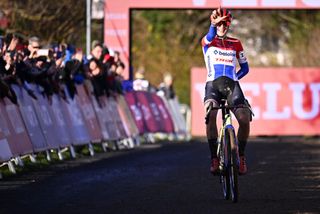 riders during women's dublin uci cyclocross world cup