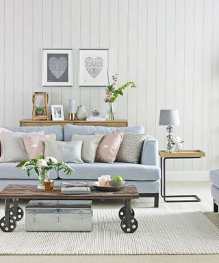 The perfect recipe for a modern country living room