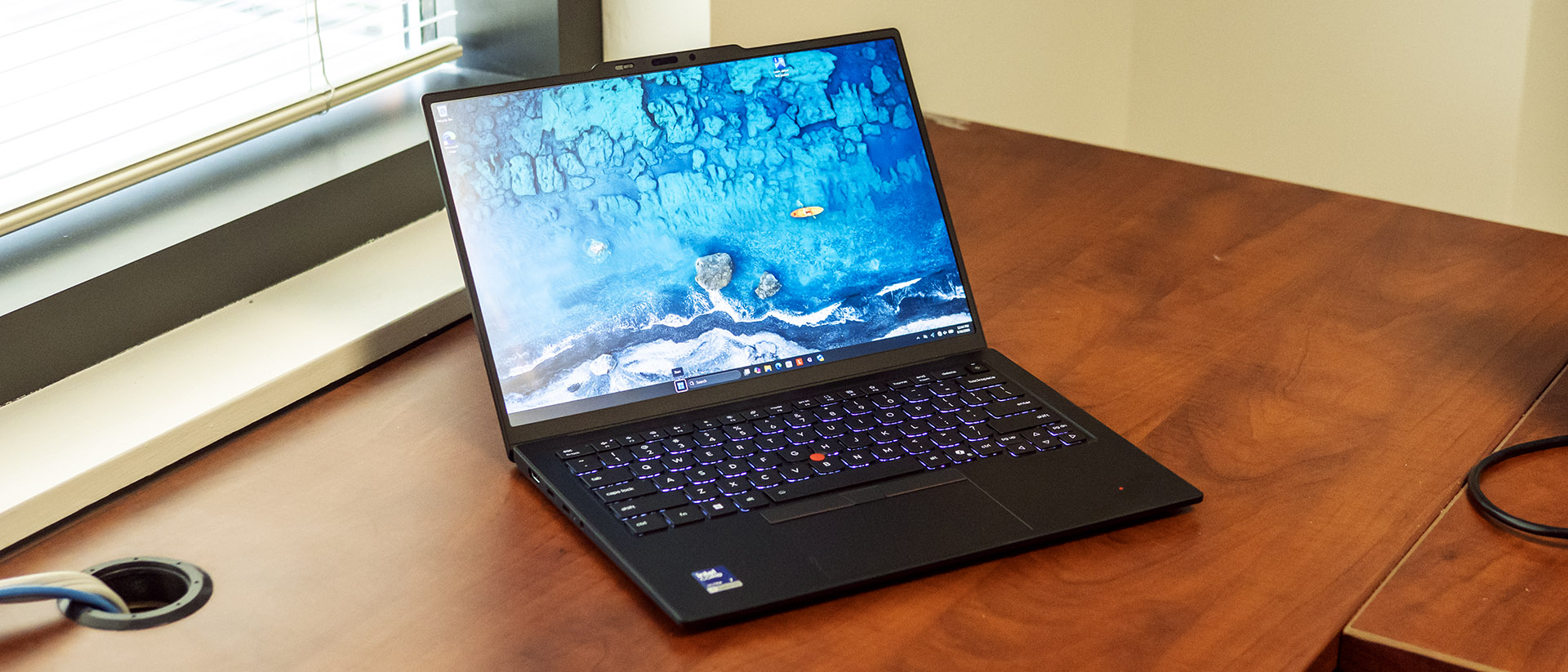 ThinkPad X1 Carbon ハイスペックカスタム Lenovo ThinkPad X1 Carbon Gen 14 Aura Edition review: A