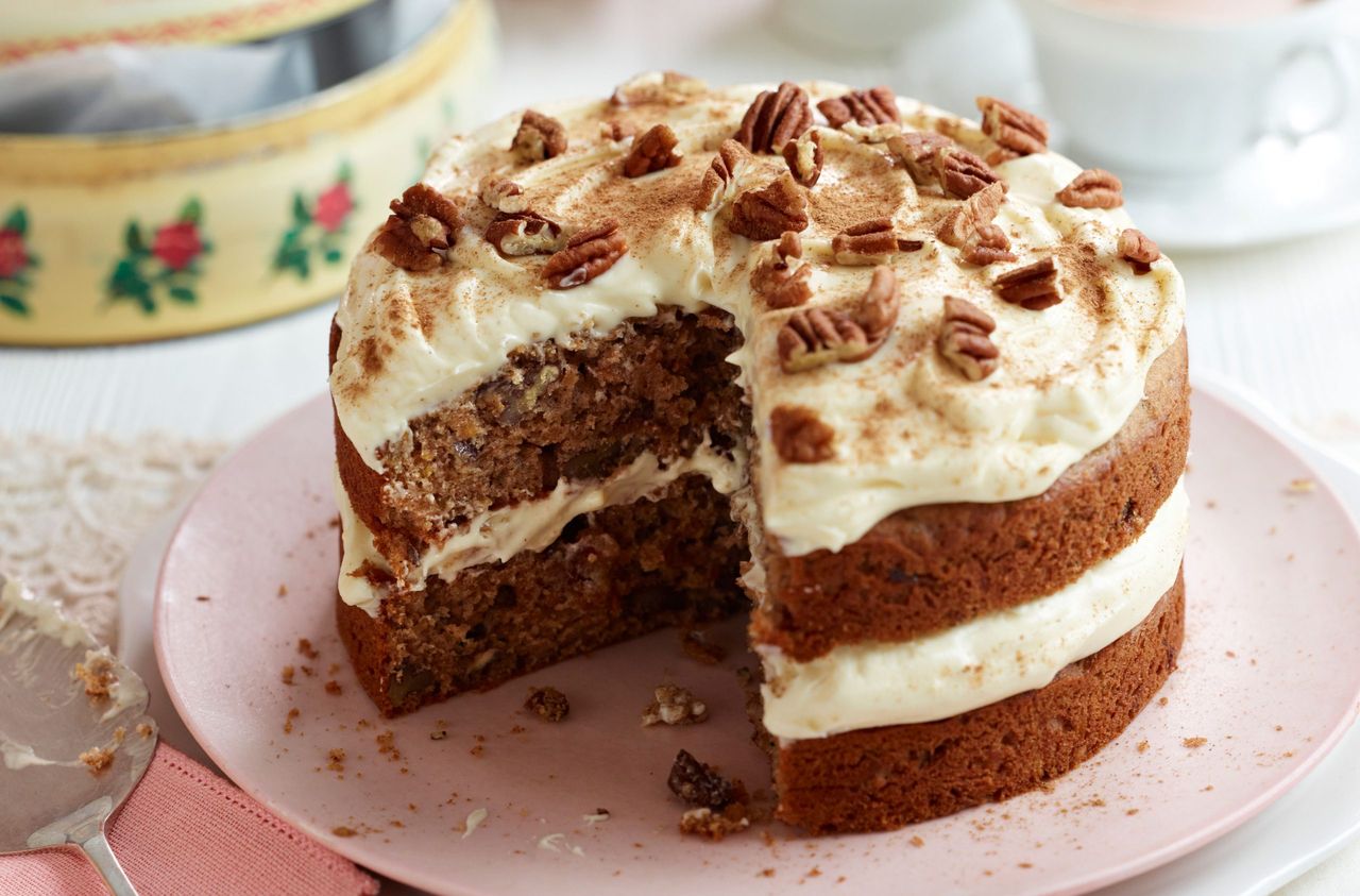 Sweet potato and pecan cake