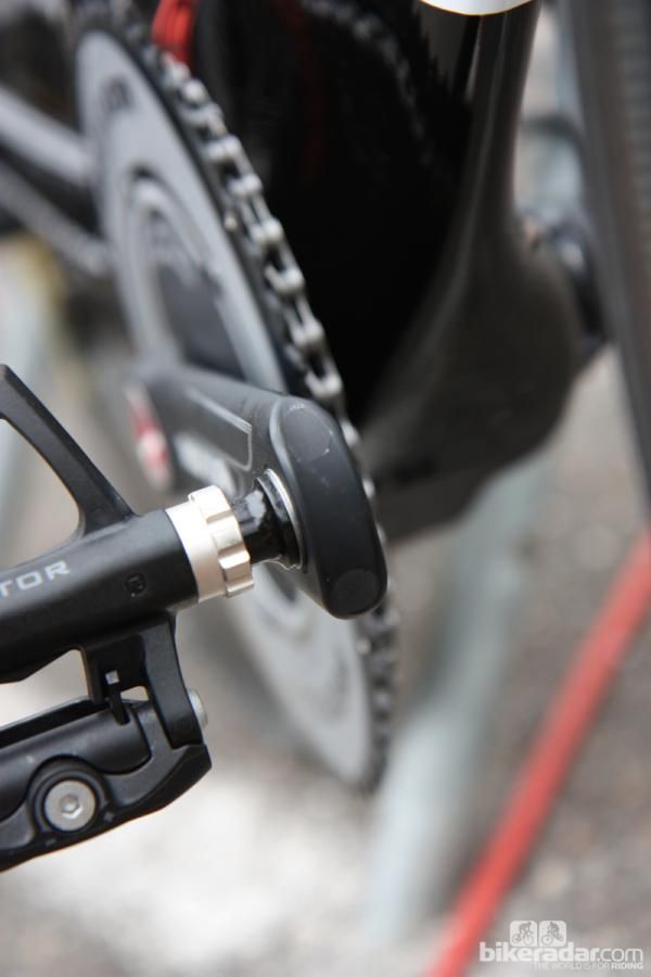 The new Rotor Flow cranks feature much more rounded front and rear edges than the standard 3D+ version but still use similar construction methods, including three lengthwise tunnels bored into the arms to reduce weight.