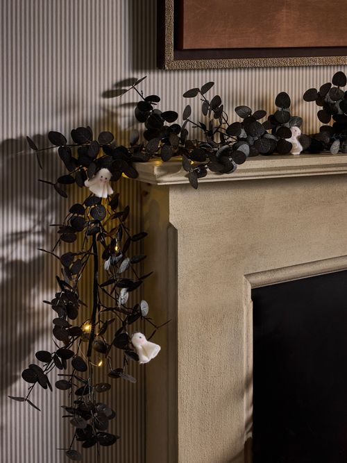 Black Light Up Halloween Cute Ghost Garland 