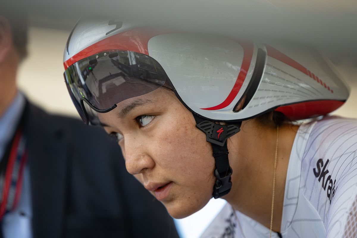 Zoe Ta-Perex (Lux CTS p/b Specialized) in the start house watching the clock count down the last few seconds before her launch.