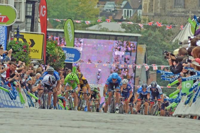 The sprint up the cobbled climb to Guilford