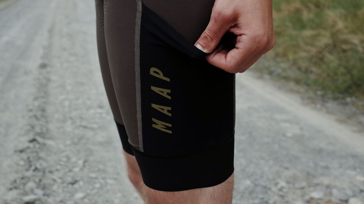 MAAP Alt-Road bib short rear pocket detail
