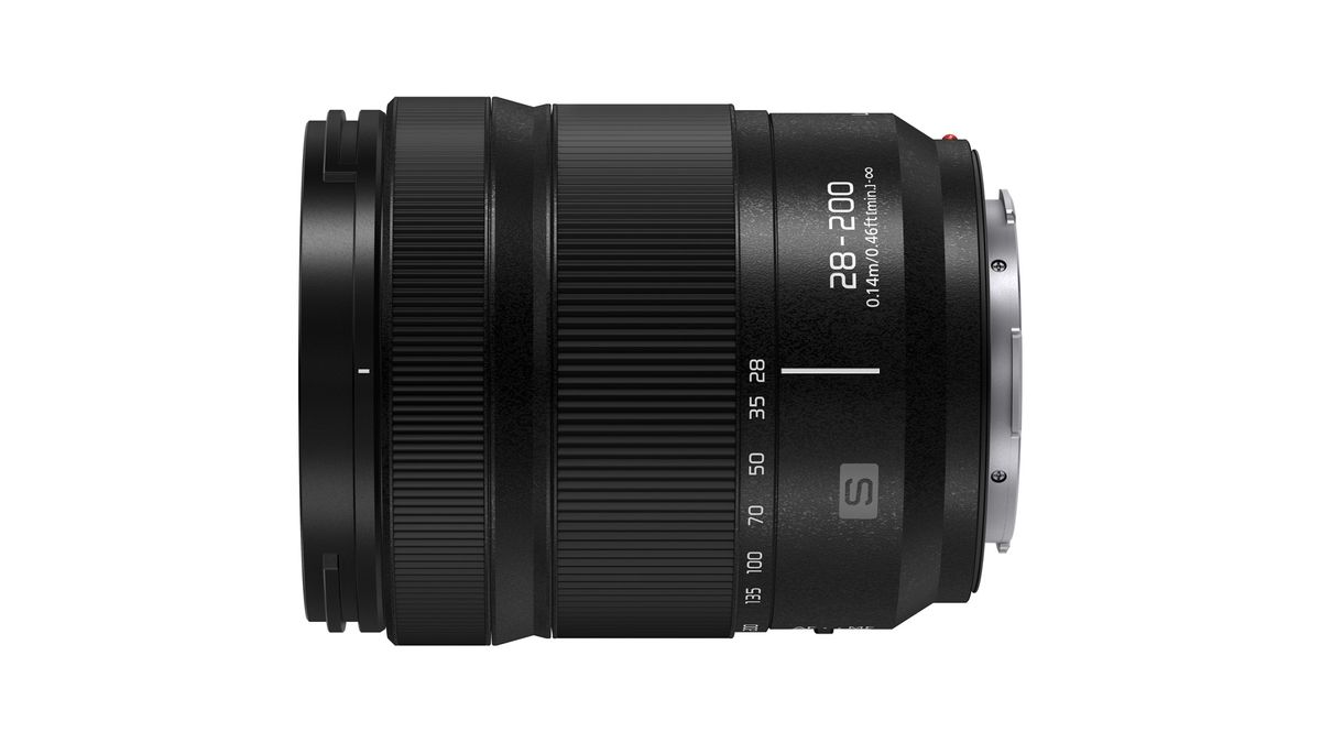 Panasonic LUMIX S 28-200mm F4-7.1 MACRO lens on a white background