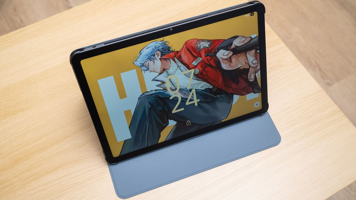 Huion Kamvas Pad 12 with included stand