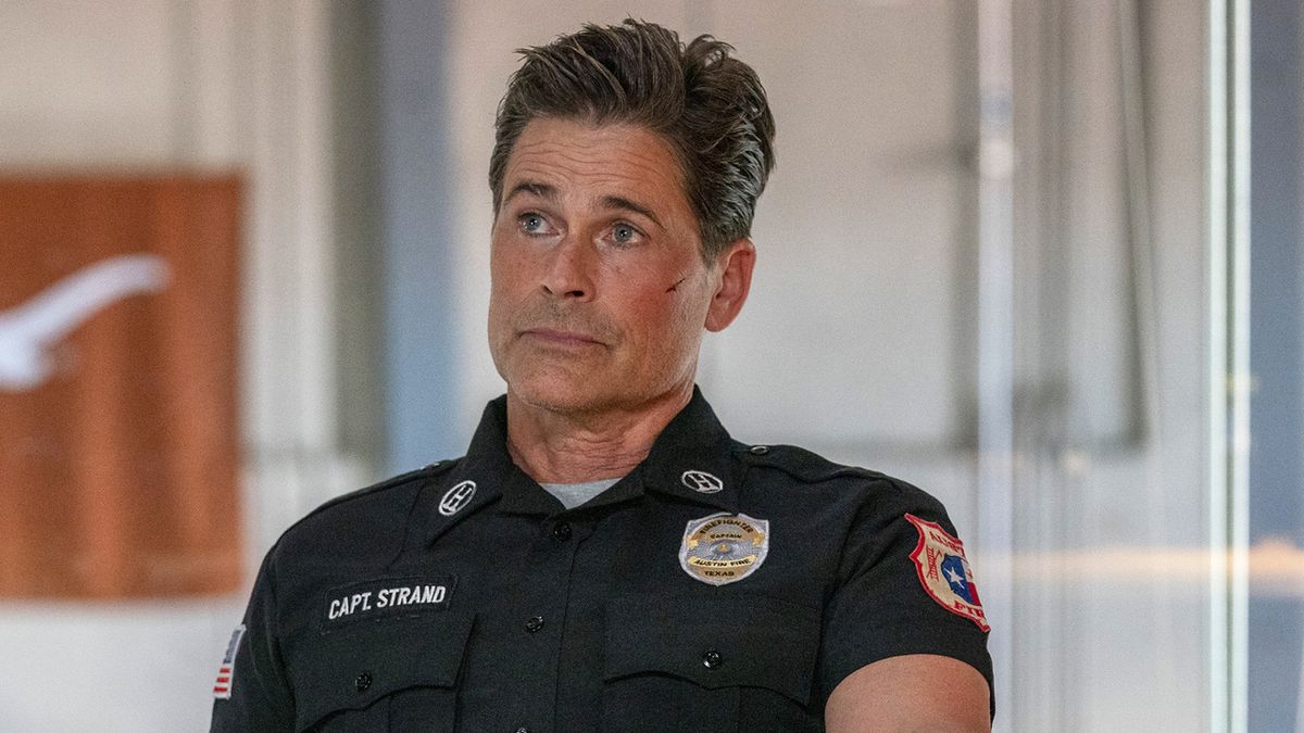 Rob Lowe Owen Strand 9-1-1: Lone Star Season 3