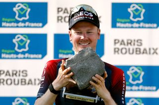 Dylan van Baarle won the fastest Paris-Roubaix in 2022