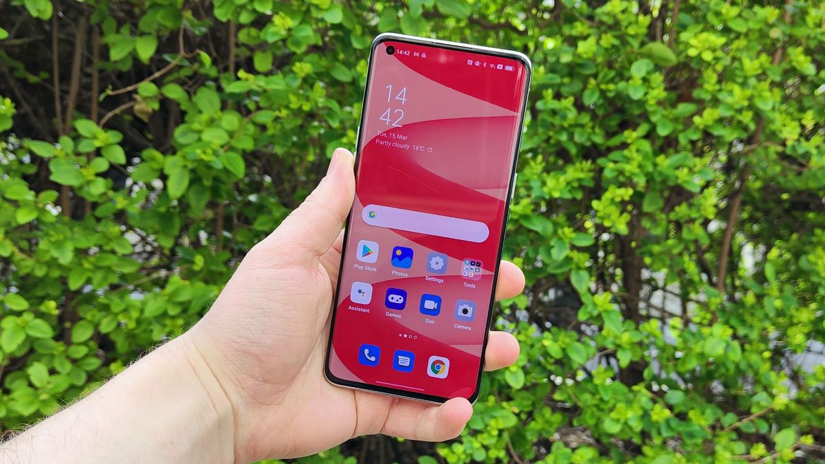 OPPO Find X6 Pro review: The best phone you won't care about