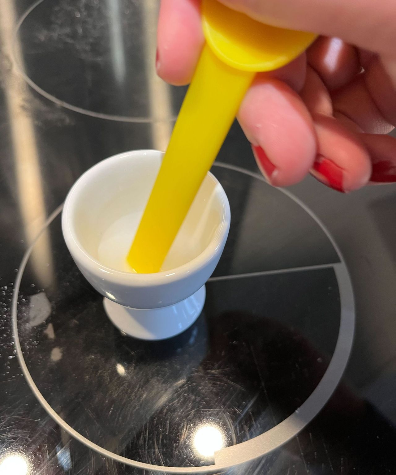 I made a paste of baking soda by adding water and mixing with a spoon