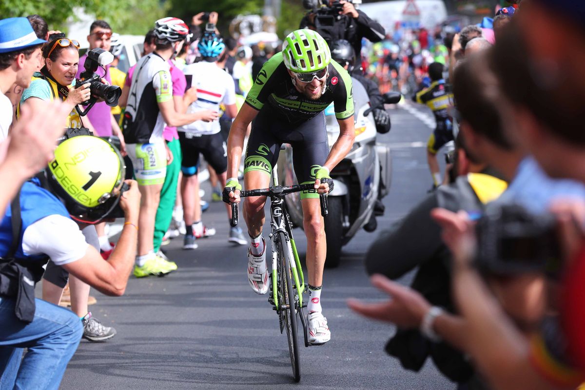 Ryder Hesjedal on the attack