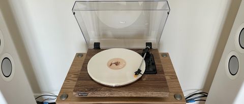 Rekkord Audio F300 turntable