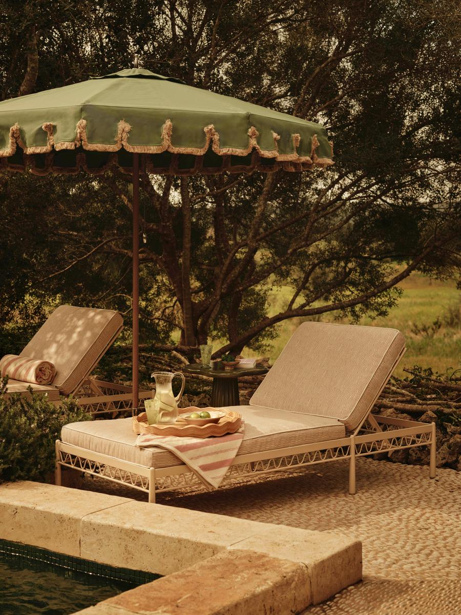 Alvaro Outdoor Lounger, Abstract Stripe, Desert Rose