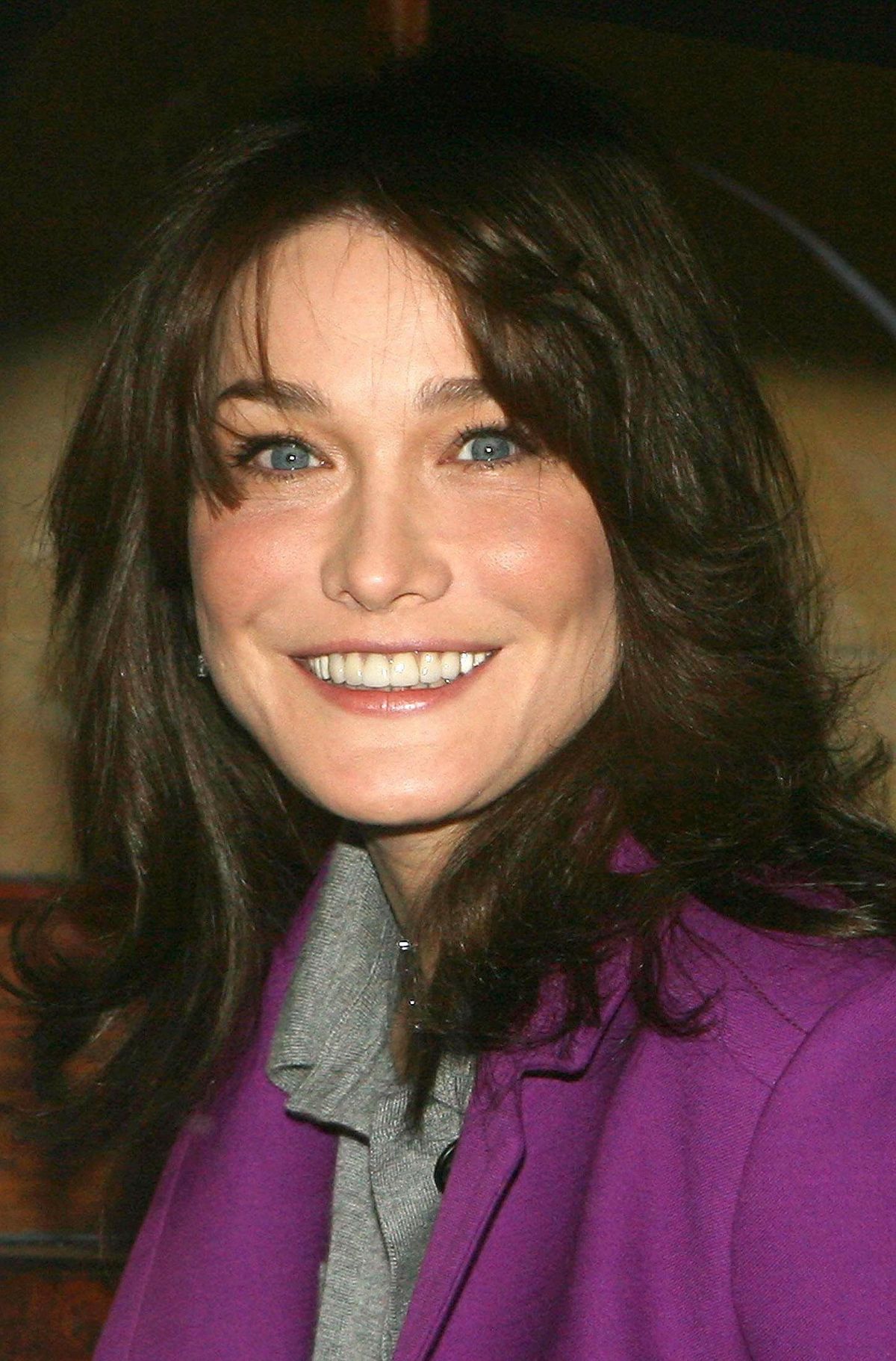 Carla Bruni to sing on Later With Jools (VIDEO)