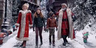 Goldie Hawn, Darby Camp, Jahzir Bruno, and Kurt Russell in The Christmas Chronicles 2