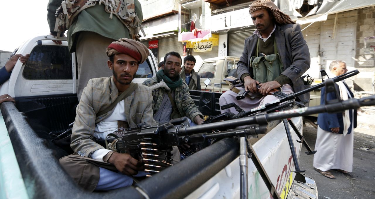 Huthi rebels in front of the residence of Yemen&amp;#039;s former president Ali Abdullah Saleh in Sanaa. 