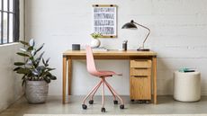 Small desk with pink office chair