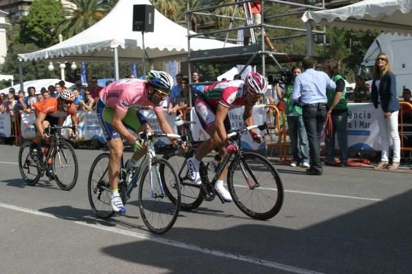 Basso and Cabello sprint in the points race