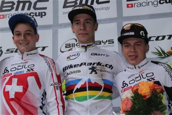 Junior men's podium: Dominic Zumstein, Victor Koretzky, Andri Frischknecht