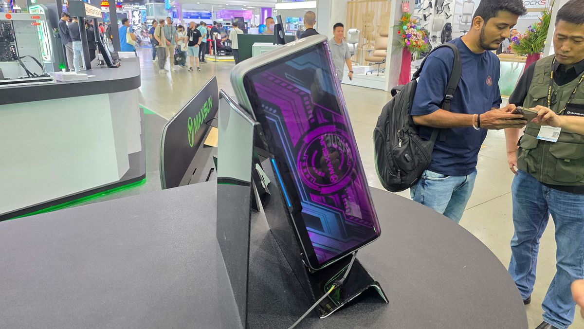 Maxsun concept RTX 50 series liquid-cooled graphics card