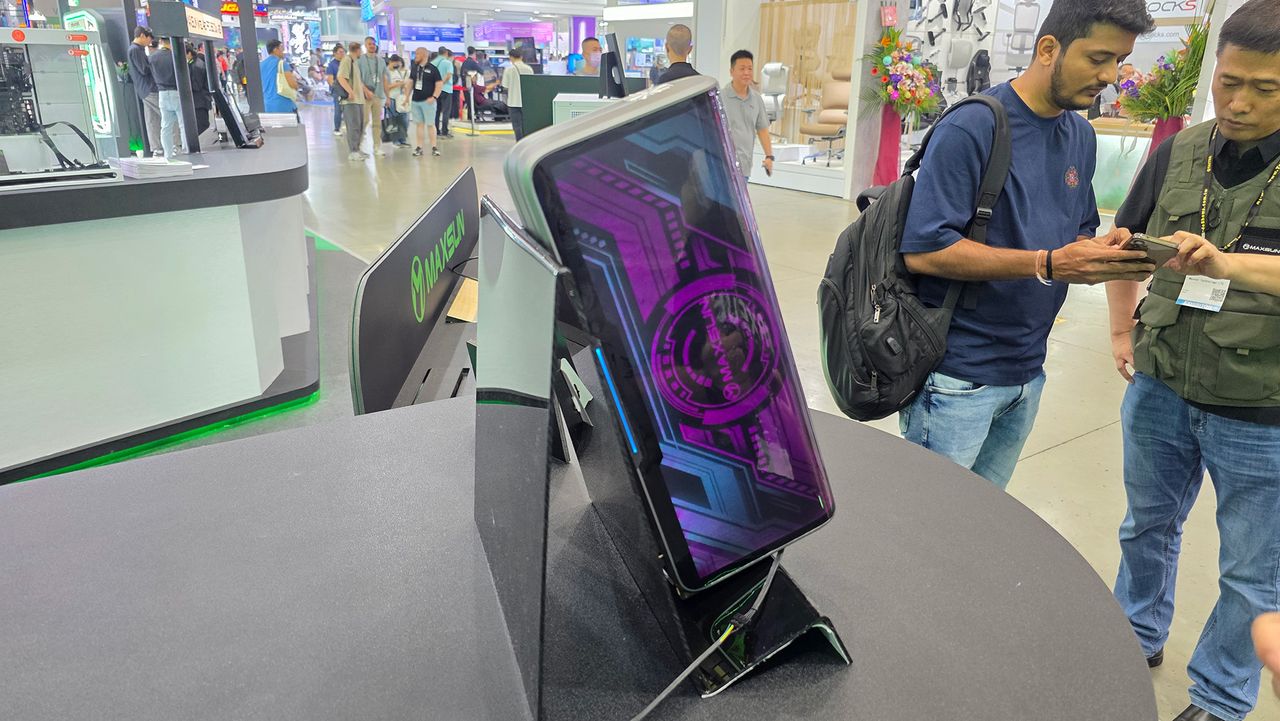Maxsun concept RTX 50 series liquid-cooled graphics card