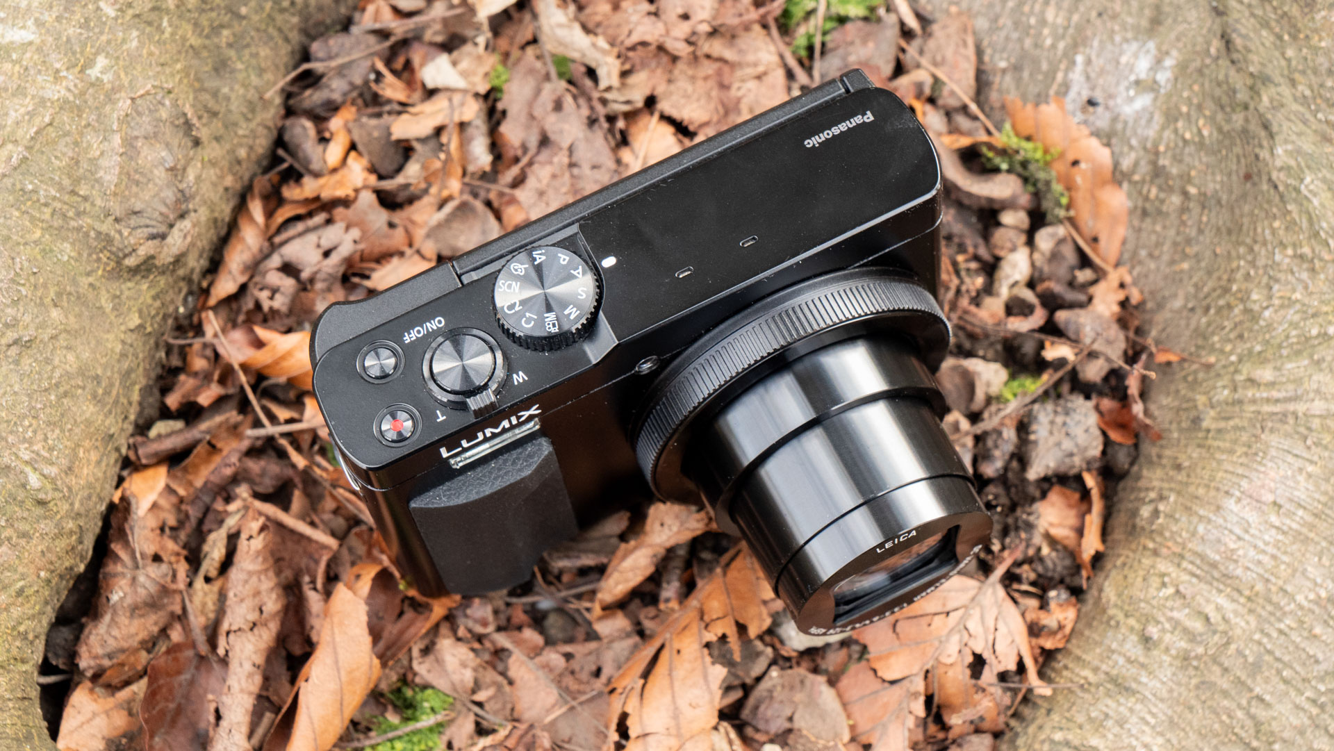 An image of the Panasonic Lumix ZS99 / TZ99