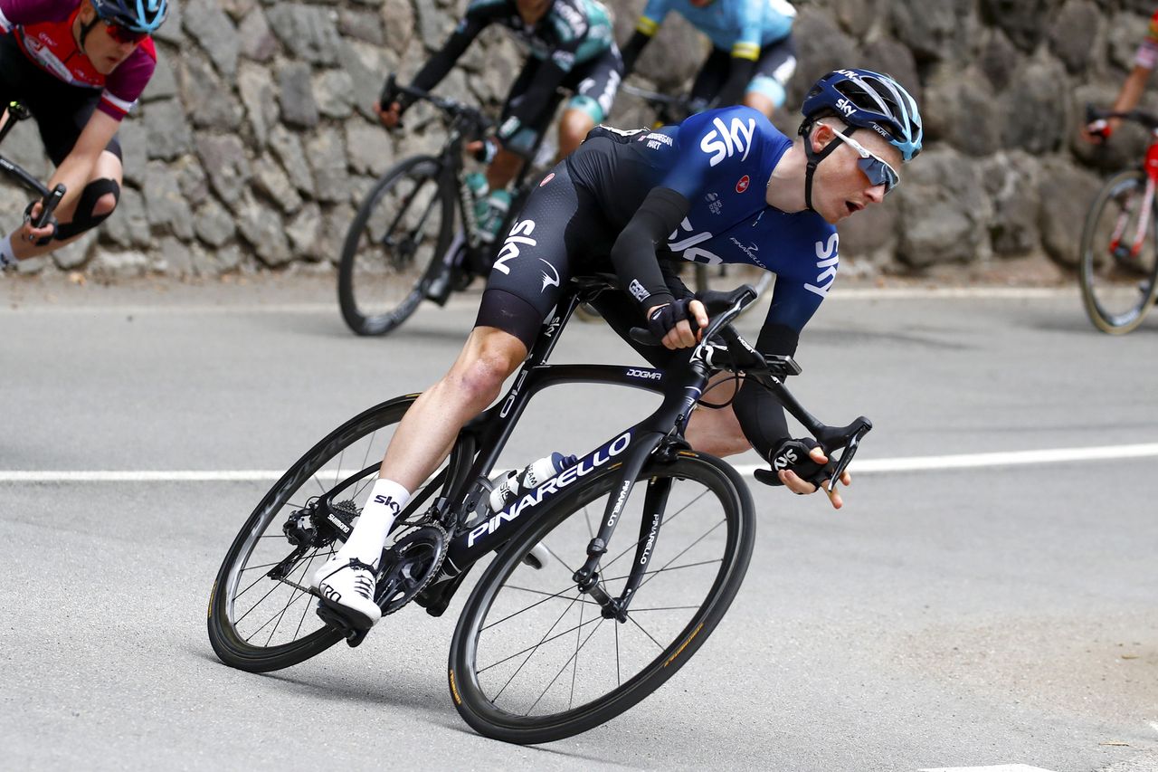 Tao Geoghegan Hart corners on one of the descents