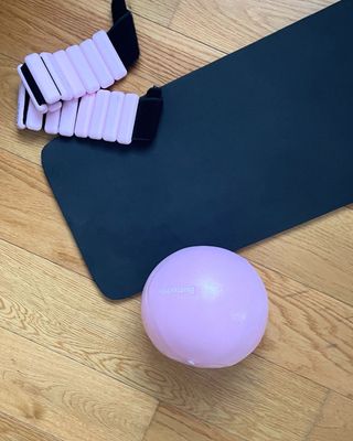The Pilates ball Sofia tested for this Pilates ball review