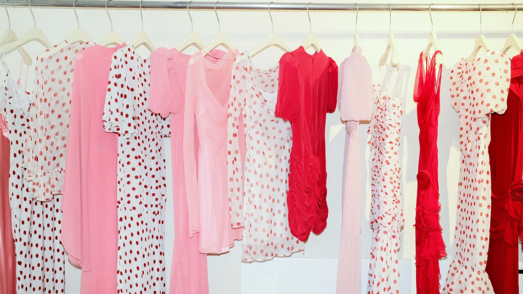 de la vali dresses