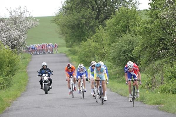 A break of six got away early in the stage.