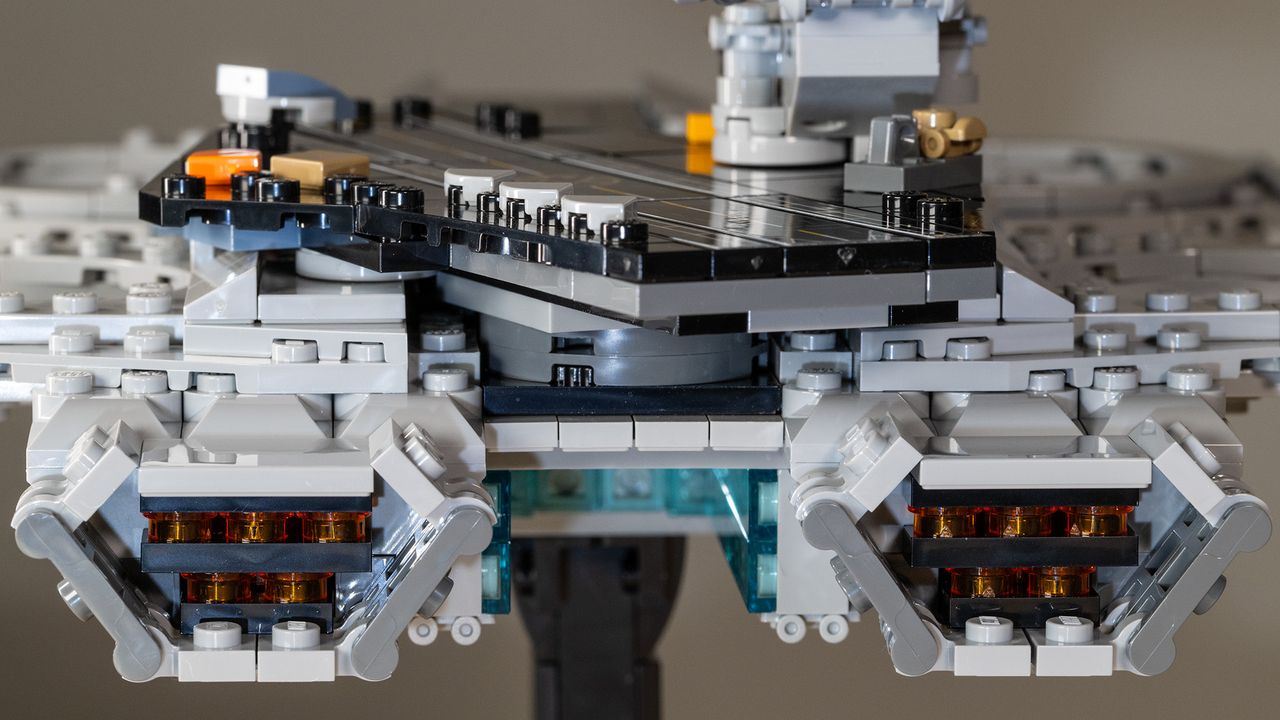 The Avengers Helicarrier (76295) close-up of rear engines