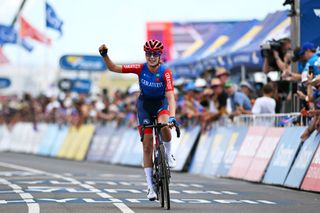 Stage 1 - Women's Tour Down Under: Daniek Hengeveld surprises sprinters to take solo win on stage 1