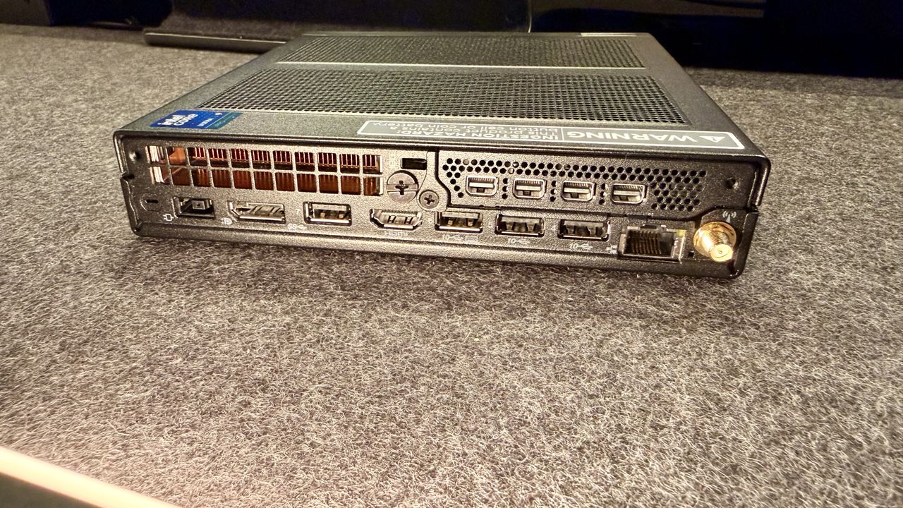 Lenovo | P3 Tiny Gen 2