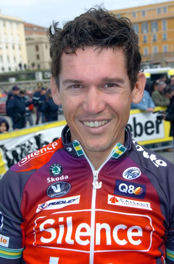 A smiling Robbie McEwen during the 2008 season